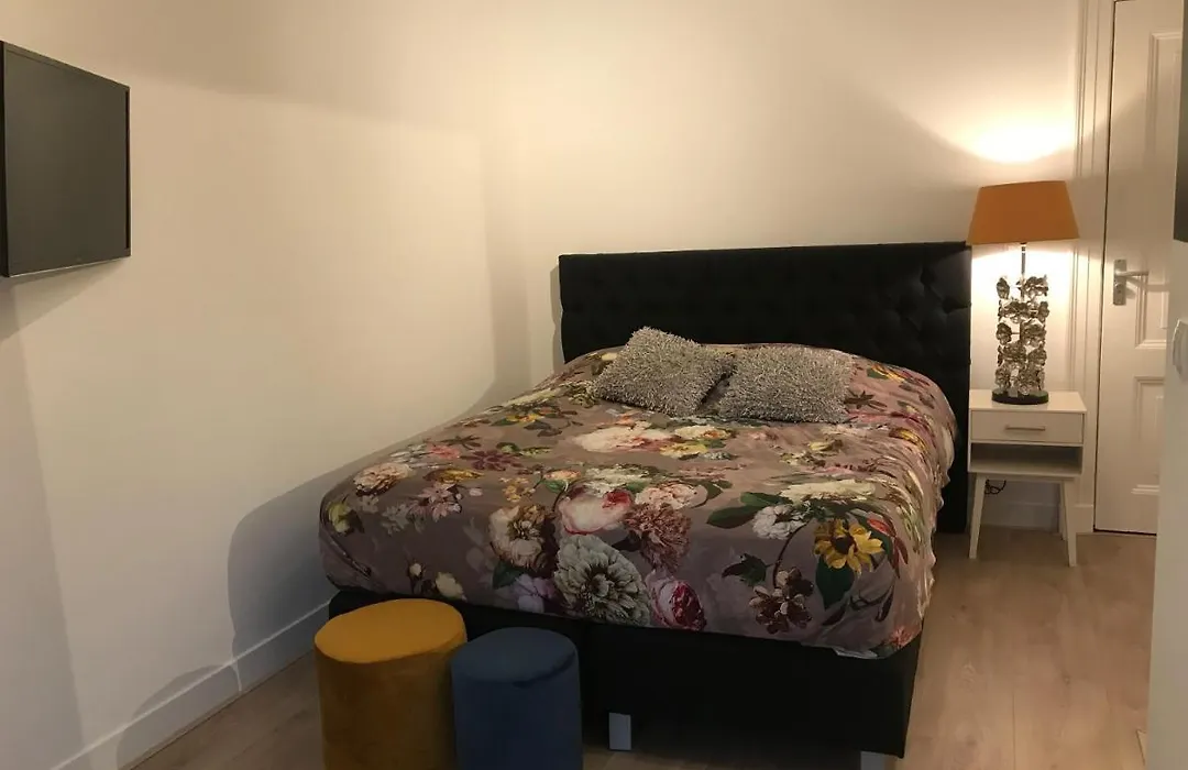 B&B Midtown Amsterdam-1